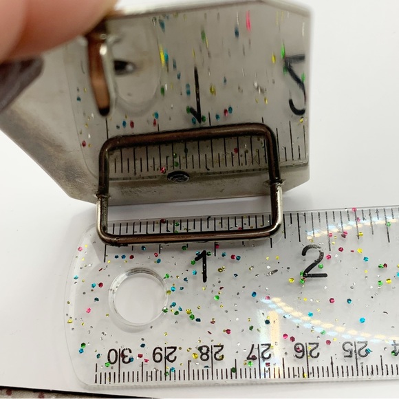 Large silver belt buckle with swirling pewter vines art nouveau style design - Picture 11 of 11